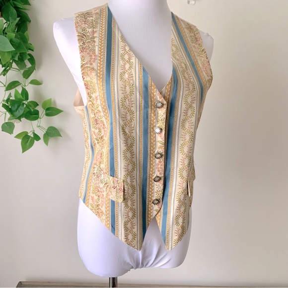 Casual Corner Jackets & Blazers - Vintage Vest